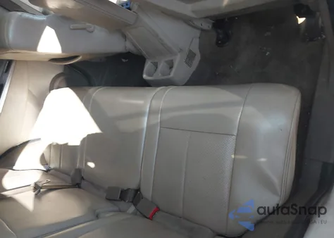 2010 Jeep Liberty Limited z USA, uszkodzony, nr VIN 1J4PP5GK6AW128945